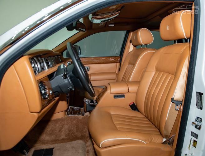 Rolls-Royce Phantom 2012 - Màu trắng, biển cực vip