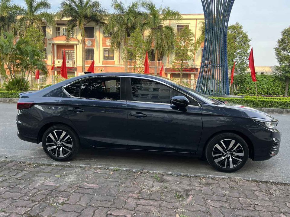 Honda City 2021 - Đi được 1 vạn