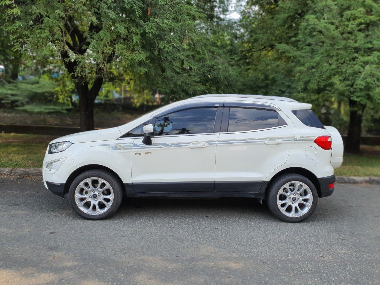 Ford EcoSport 2019 - Biển Sài Gòn, vay 70%