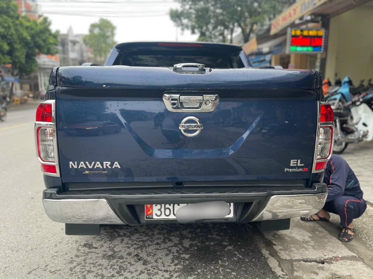 Nissan Navara 2019 - Màu xanh lam, xe nhập