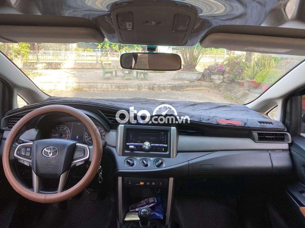 Toyota Innova Bán   E 2019 giá 587tr 2019 - Bán toyota INNOVA E 2019 giá 587tr