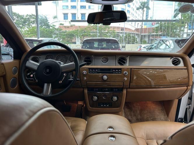 Rolls-Royce Phantom 2011 - Màu trắng, nhập khẩu Mỹ, giá 19 tỷ