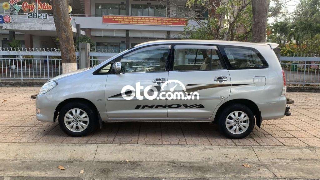 Toyota Innova   G 2010 2010 - Toyota Innova G 2010