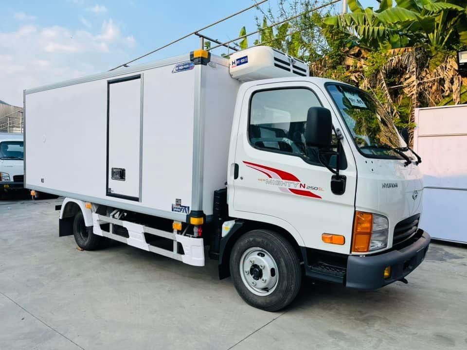 Hyundai VT252 2022 - Đóng đa dạng các loại thùng giá từ 515 triệu