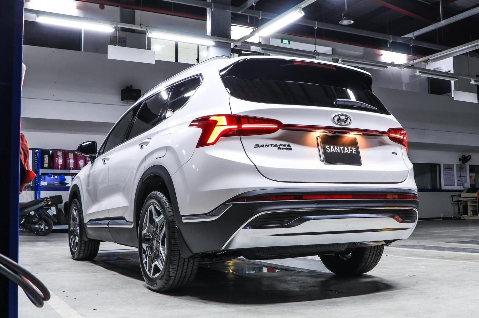 Hyundai Santa Fe 2022 - Giảm tiền mặt 160 triệu + Tặng phụ kiện chính hãng + Hỗ trợ vay 85%
