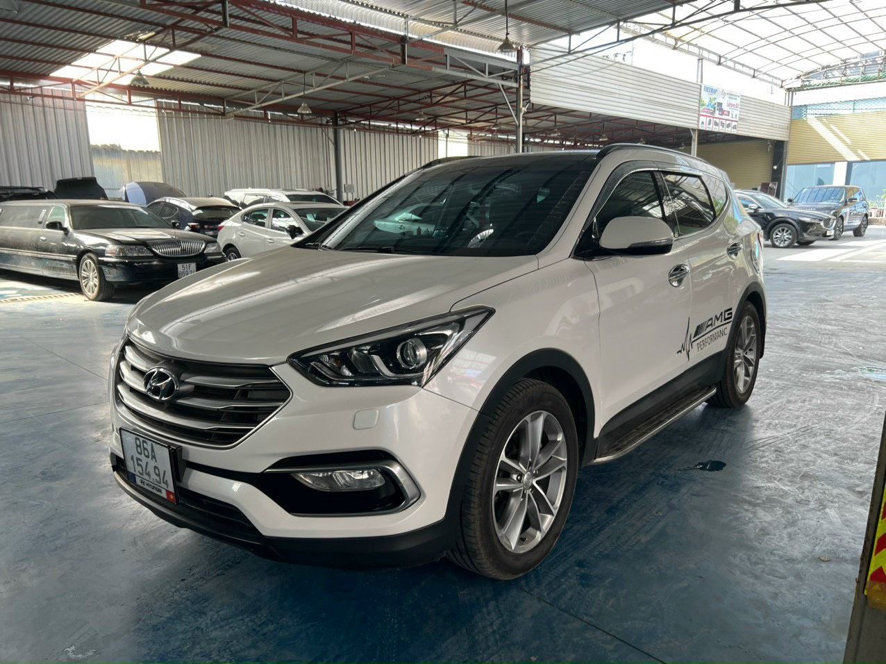 Hyundai Santa Fe 2017 - Xe màu trắng