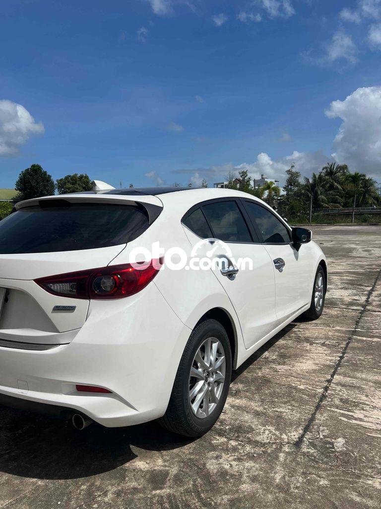 Mazda 3    2019 màu trắng xe đẹp không lỗi 2019 - MAZDA 3 Hatchback 2019 màu trắng xe đẹp không lỗi