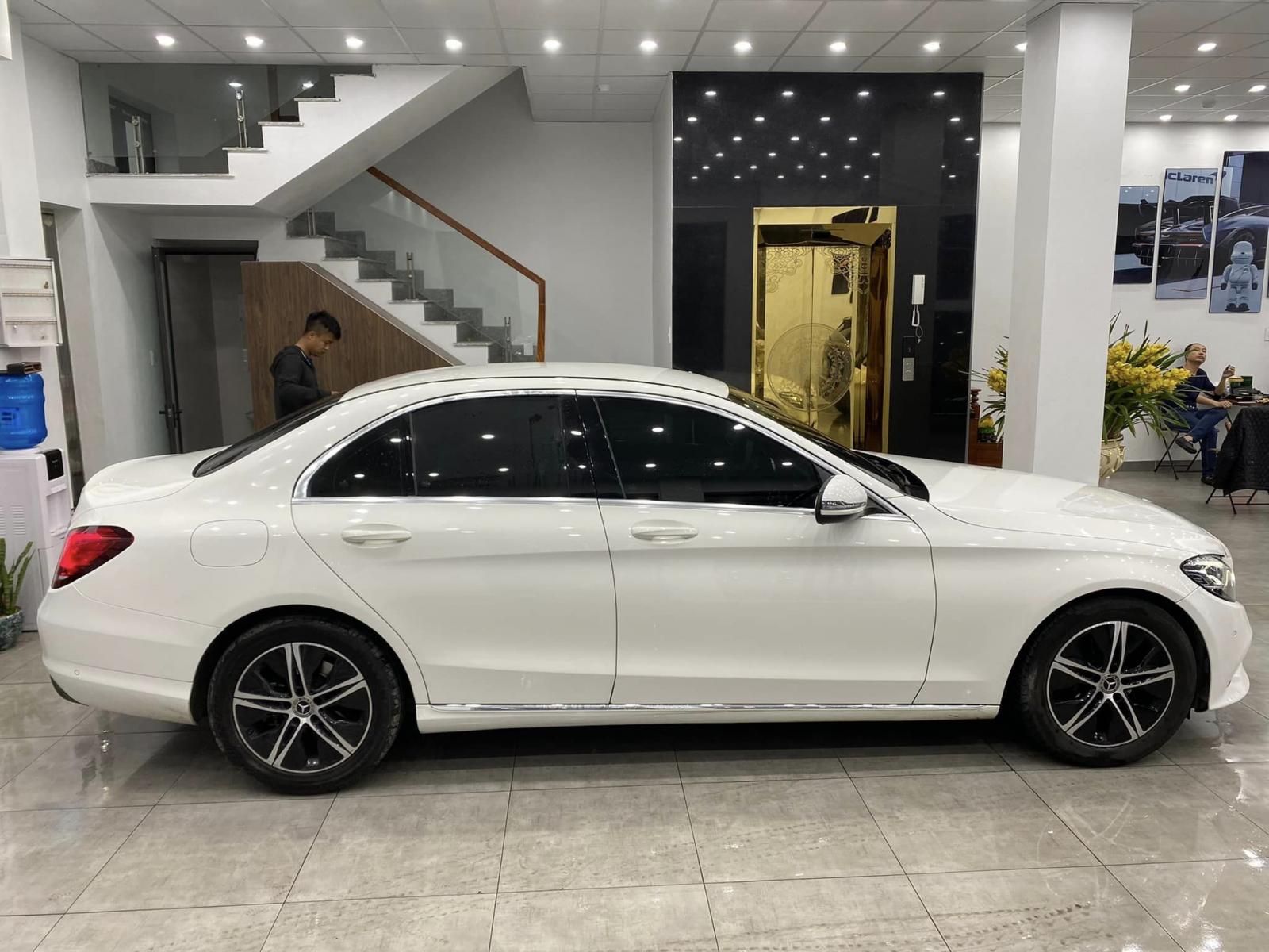 Mercedes-Benz C180 2019 - Mercedes-Benz C180 2019