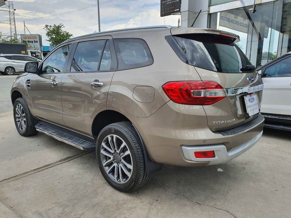 Ford Everest 2019 - Bản đủ số tự động