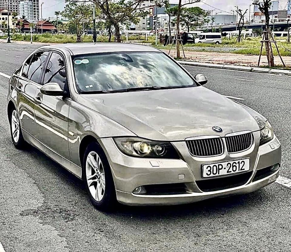 BMW 325i 2008 - Giá 280tr