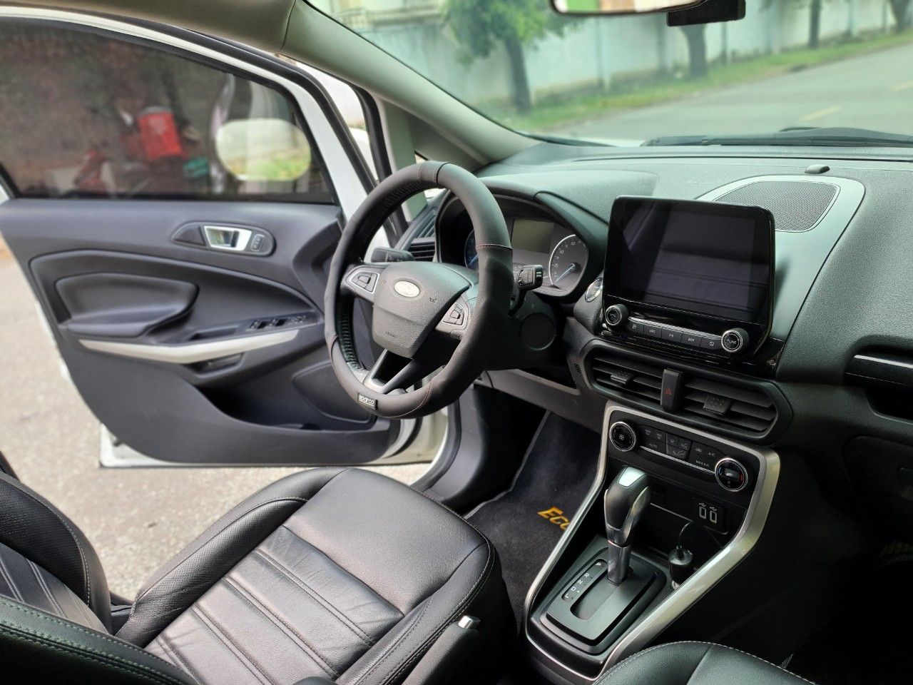 Ford EcoSport 2019 - Biển Sài Gòn, vay 70%