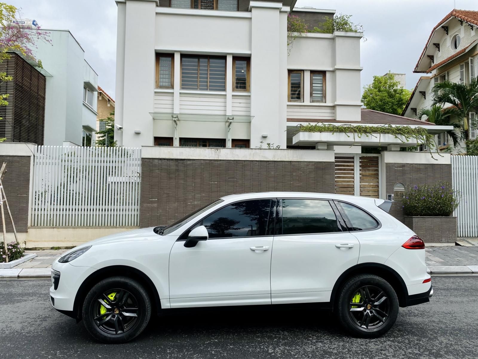 Porsche Cayenne 2016 - Model 2017 siêu mới