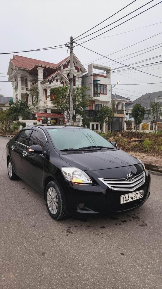 Toyota Vios 2011 - Xe màu đen