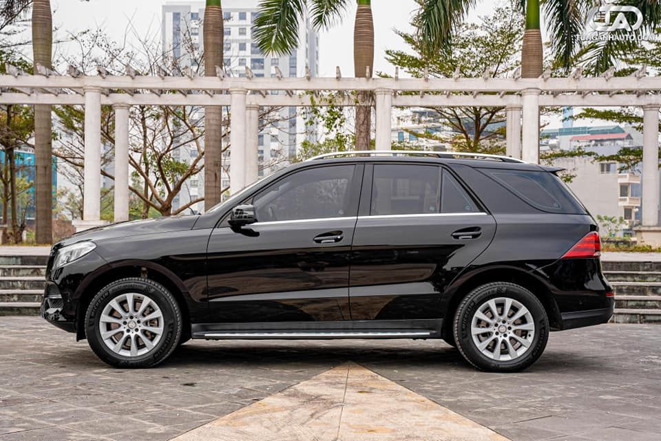 Mercedes-Benz GLE 400 2016 - Xe màu đen