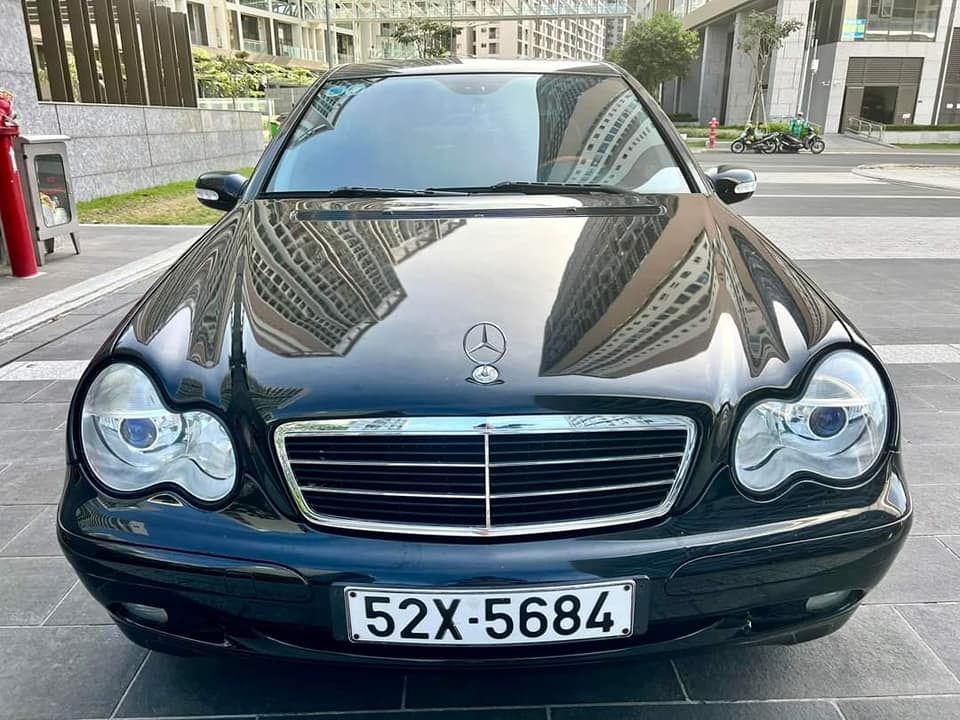 Mercedes-Benz C180 2004 - Xe cực kì lành và rất bền bỉ