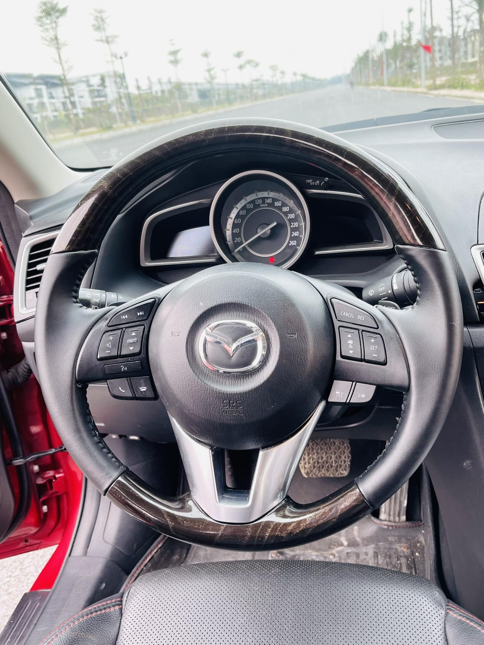 Mazda 3 2015 - Màu đỏ