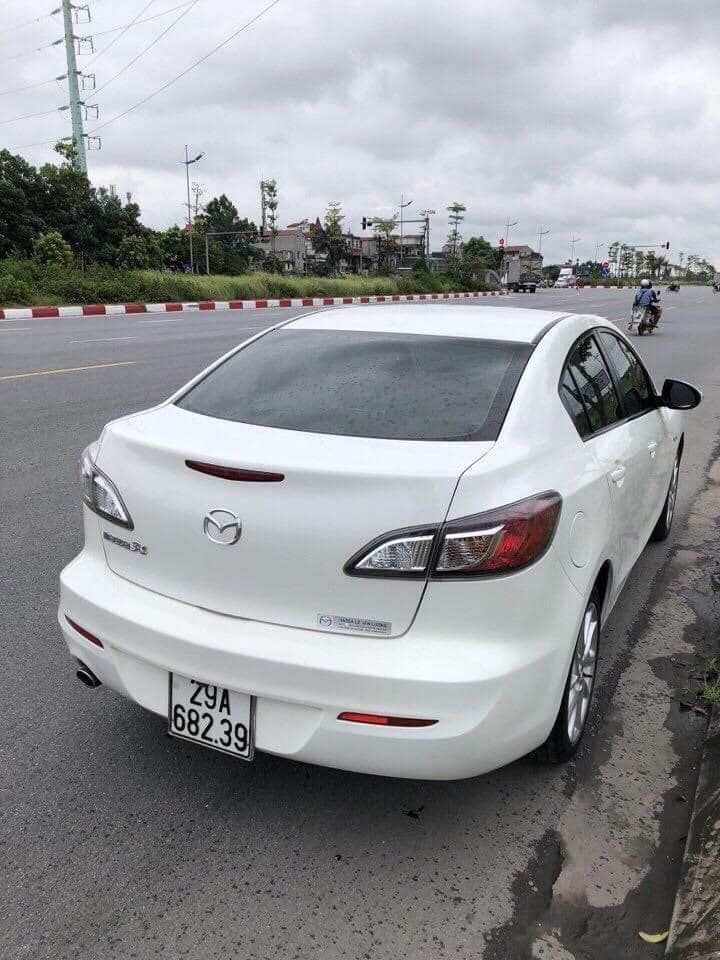 Mazda 3 2013 - Màu trắng số tự động, 390tr