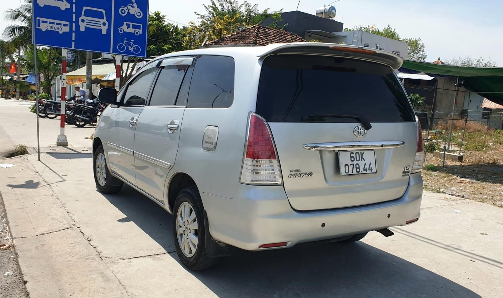 Toyota Innova 2011 - Xe gia đình 