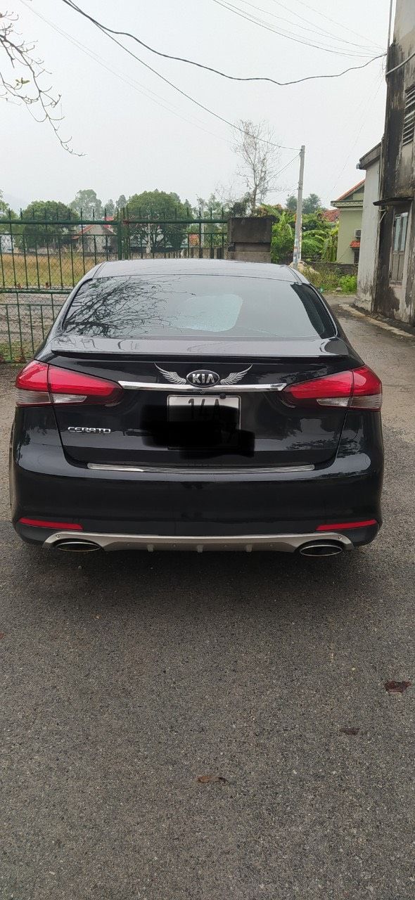 Kia Cerato 2018 - Màu đen