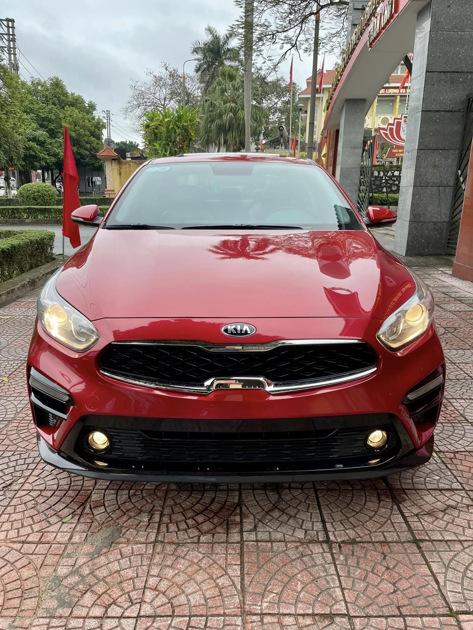 Kia Cerato 2020 - Lốp sơ cua chưa hạ, ghế da căng đét