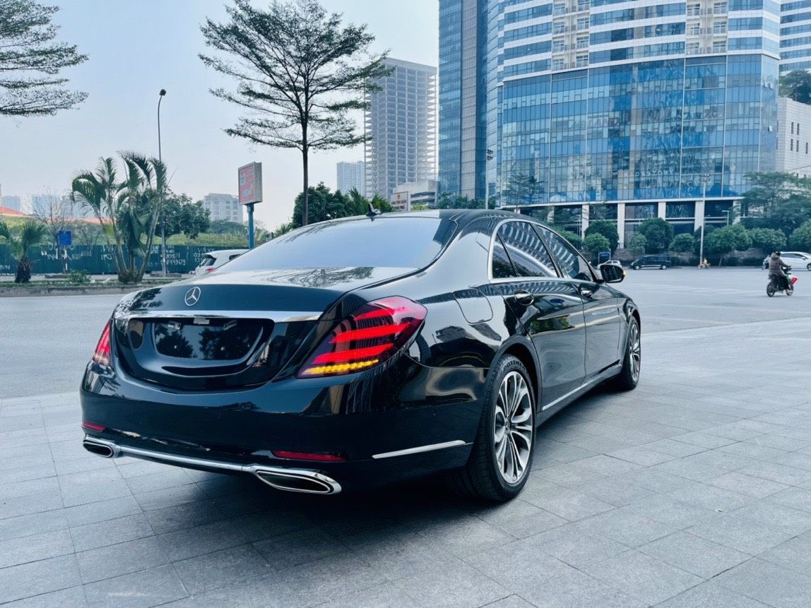 Mercedes-Benz S450 2017 - Màu đen, xe nhập