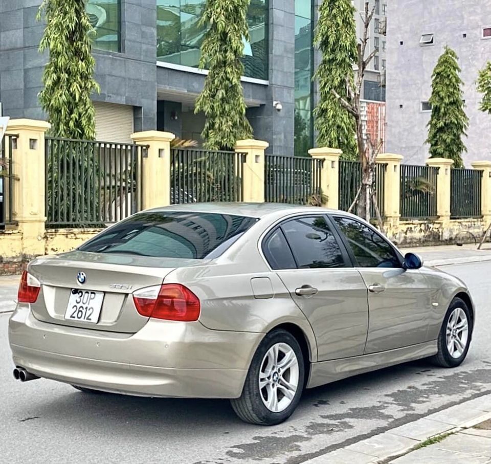 BMW 325i 2008 - Giá 280tr