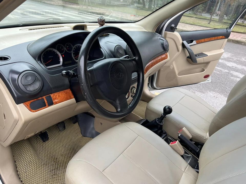 Daewoo Gentra 2009 - Xe màu bạc, 118tr