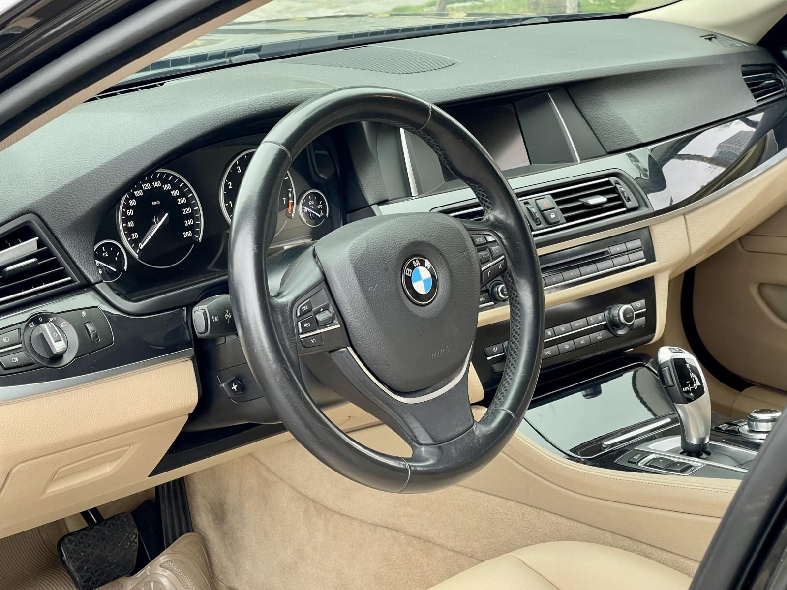 BMW 520i 2016 - Siêu mới