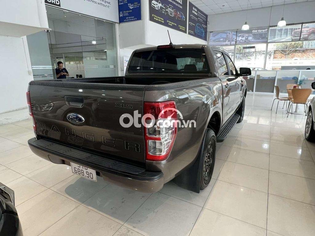 Ford Ranger Hãng  bán  XLS AT 2021 1 chủ xuất hđ cao 2021 - Hãng Ford bán Ranger XLS AT 2021 1 chủ xuất hđ cao