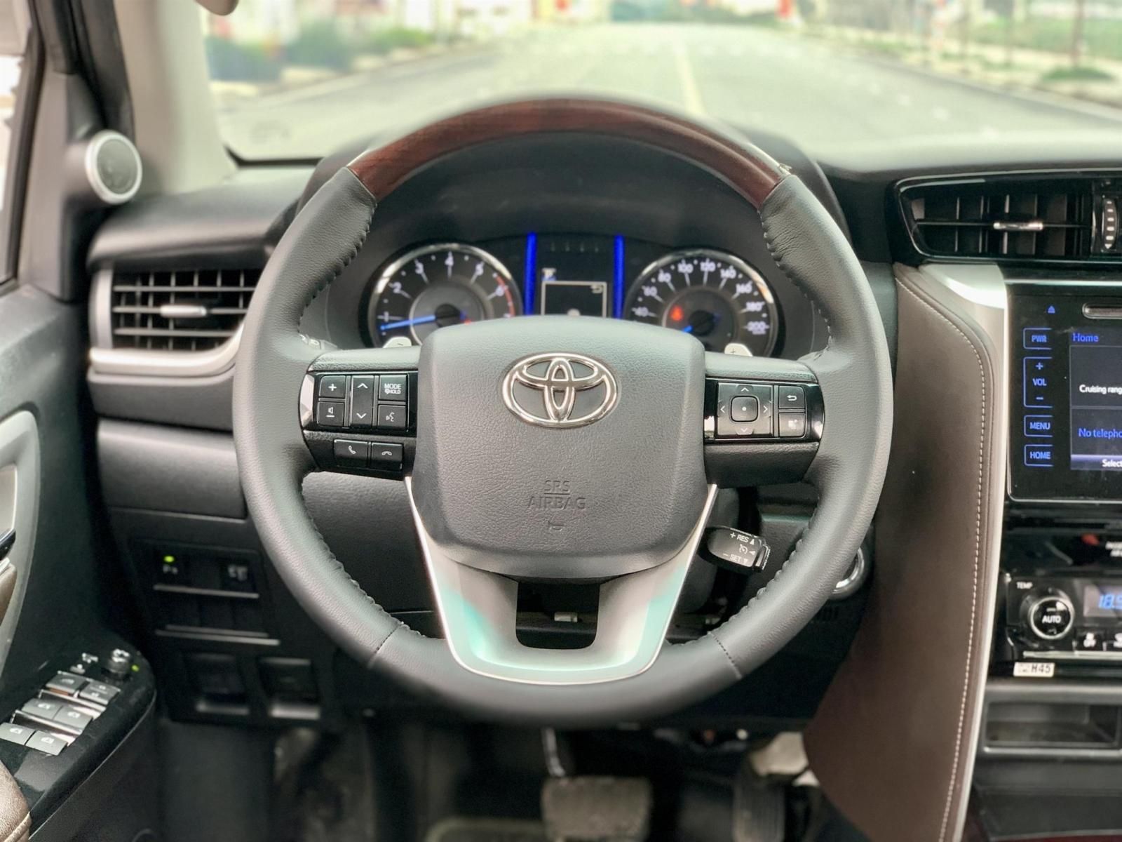 Toyota Fortuner 2019 - Toyota Fortuner 2019 số tự động tại Hà Nội