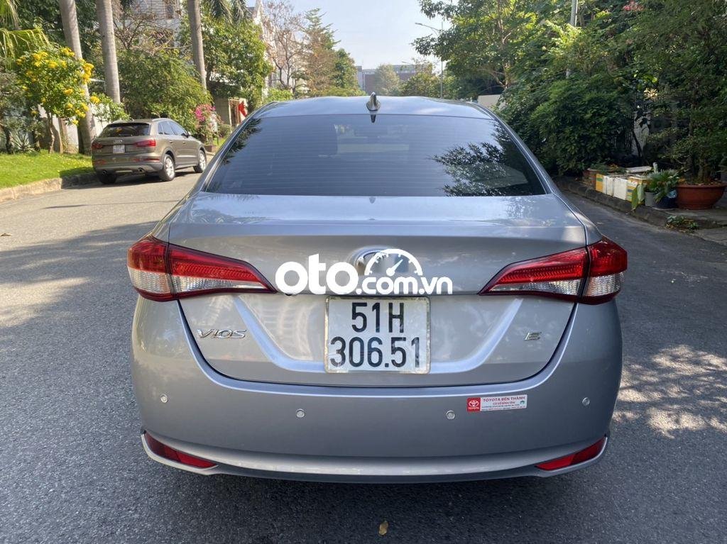 Toyota Vios Bán xe   full options màu bạc 2020 - Bán xe Toyota Vios full options màu bạc