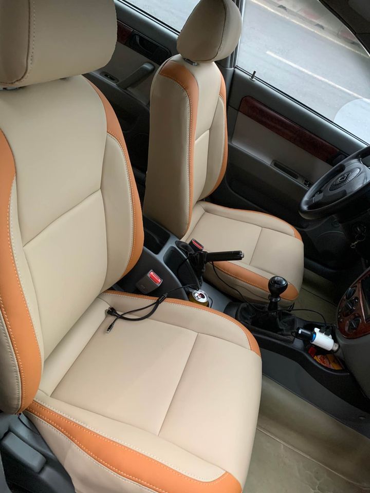 Daewoo Lacetti 2009 - Xe màu đen  