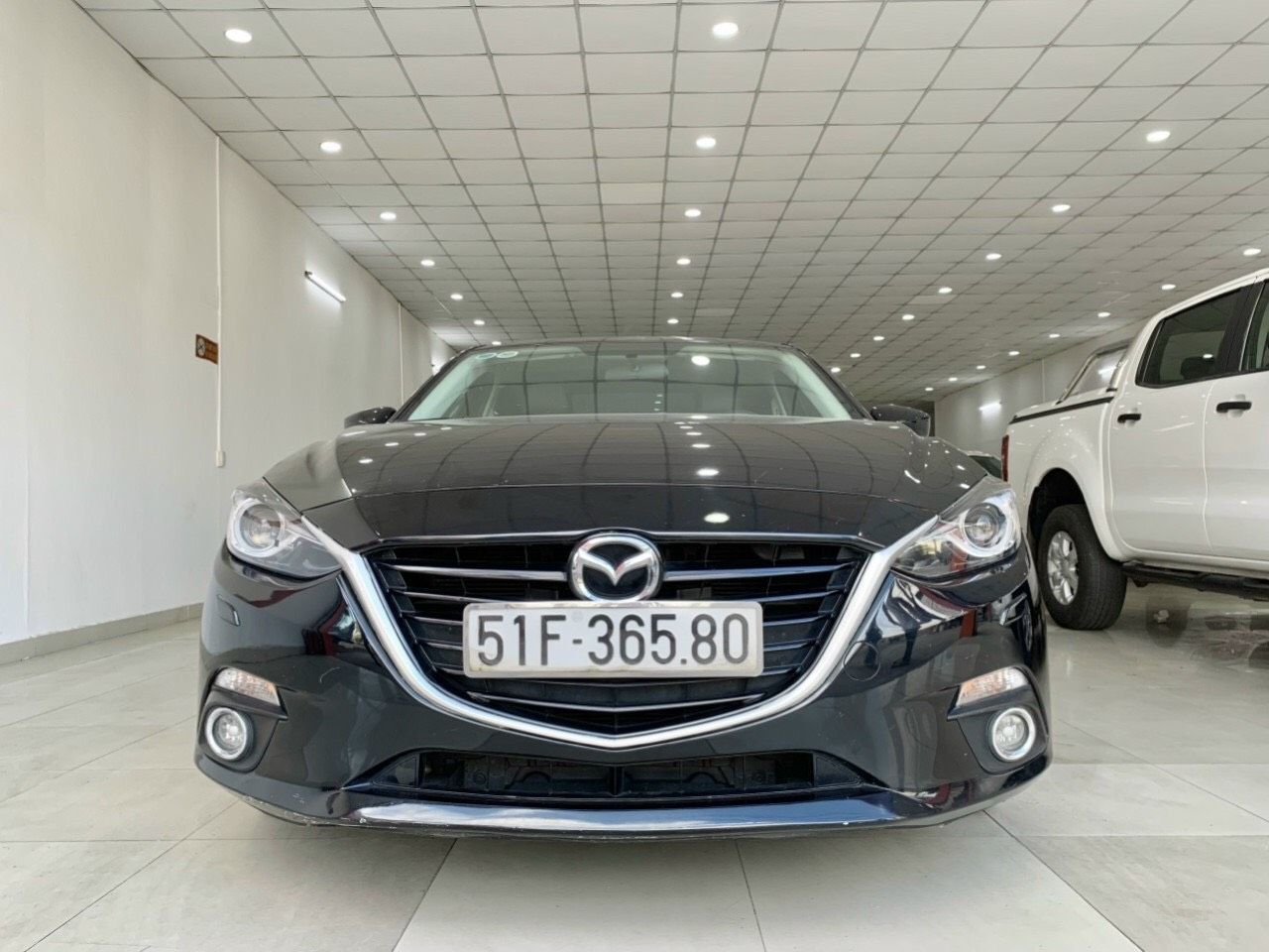 Mazda 3 2015 - Màu đen, giá cực tốt