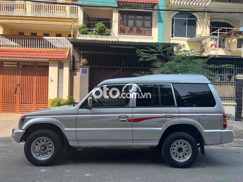 Mitsubishi Pajero  Máy xăng 3.0 Xe đẹp chuẩn odo Mến alo 2005 - PAJERo Máy xăng 3.0 Xe đẹp chuẩn odo Mến alo