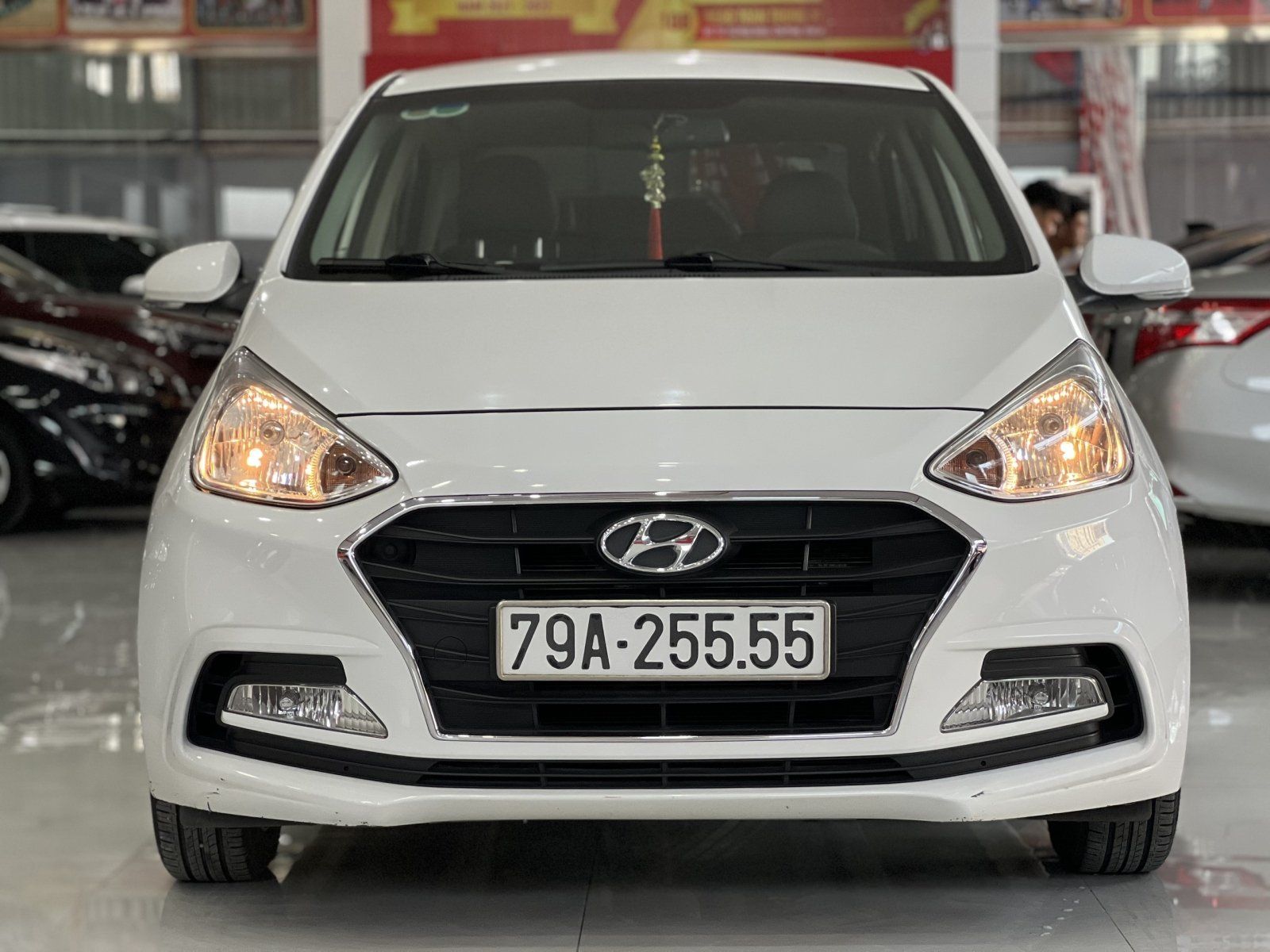 Hyundai Grand i10 2019 - Màu trắng