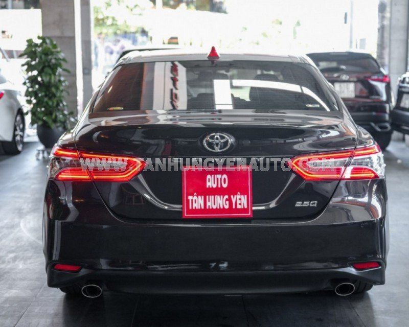 Toyota Camry 2019 - Lăn bánh 4 vạn km