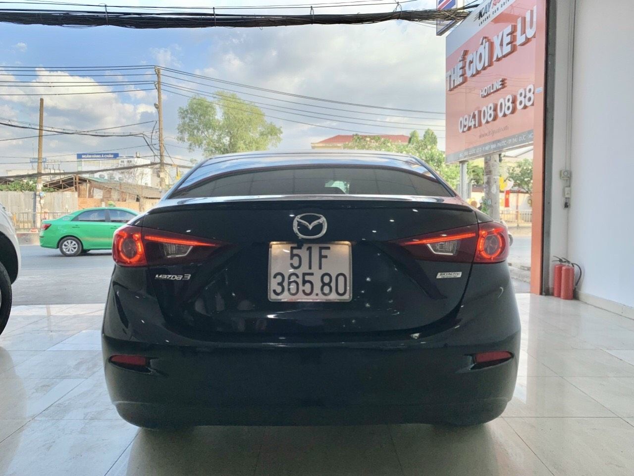 Mazda 3 2015 - Màu đen, giá cực tốt