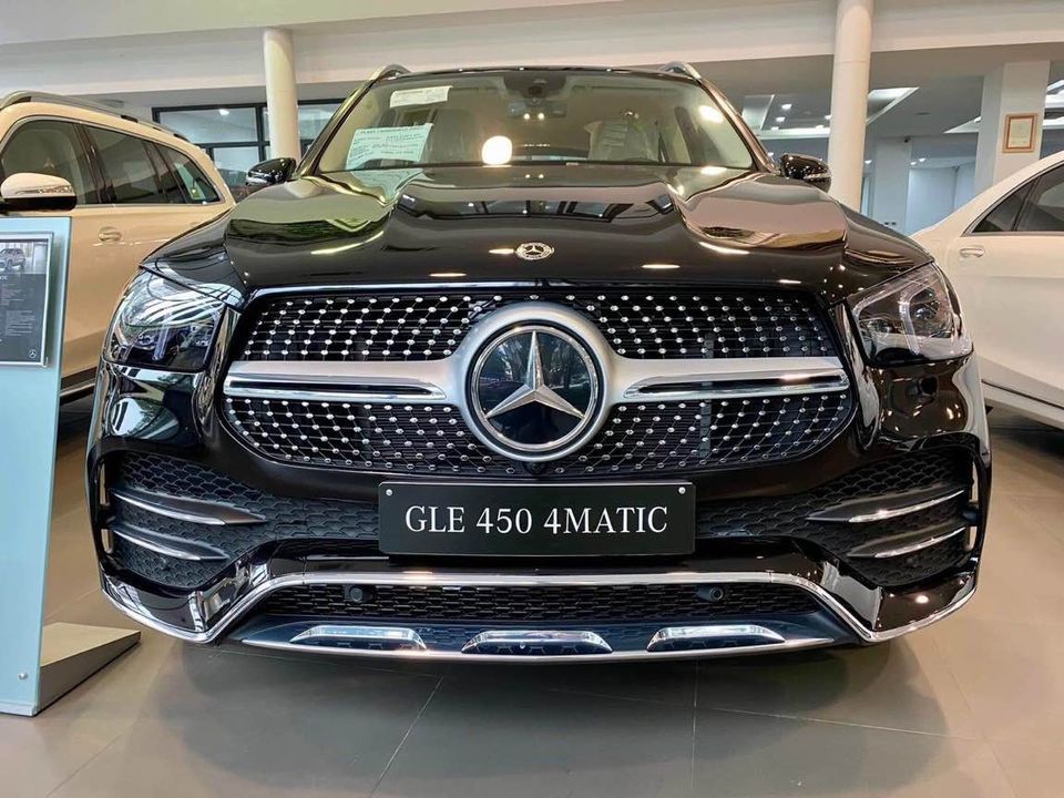 Mercedes-Benz GLE 450 2021 - Màu đen, nhập khẩu nguyên chiếc