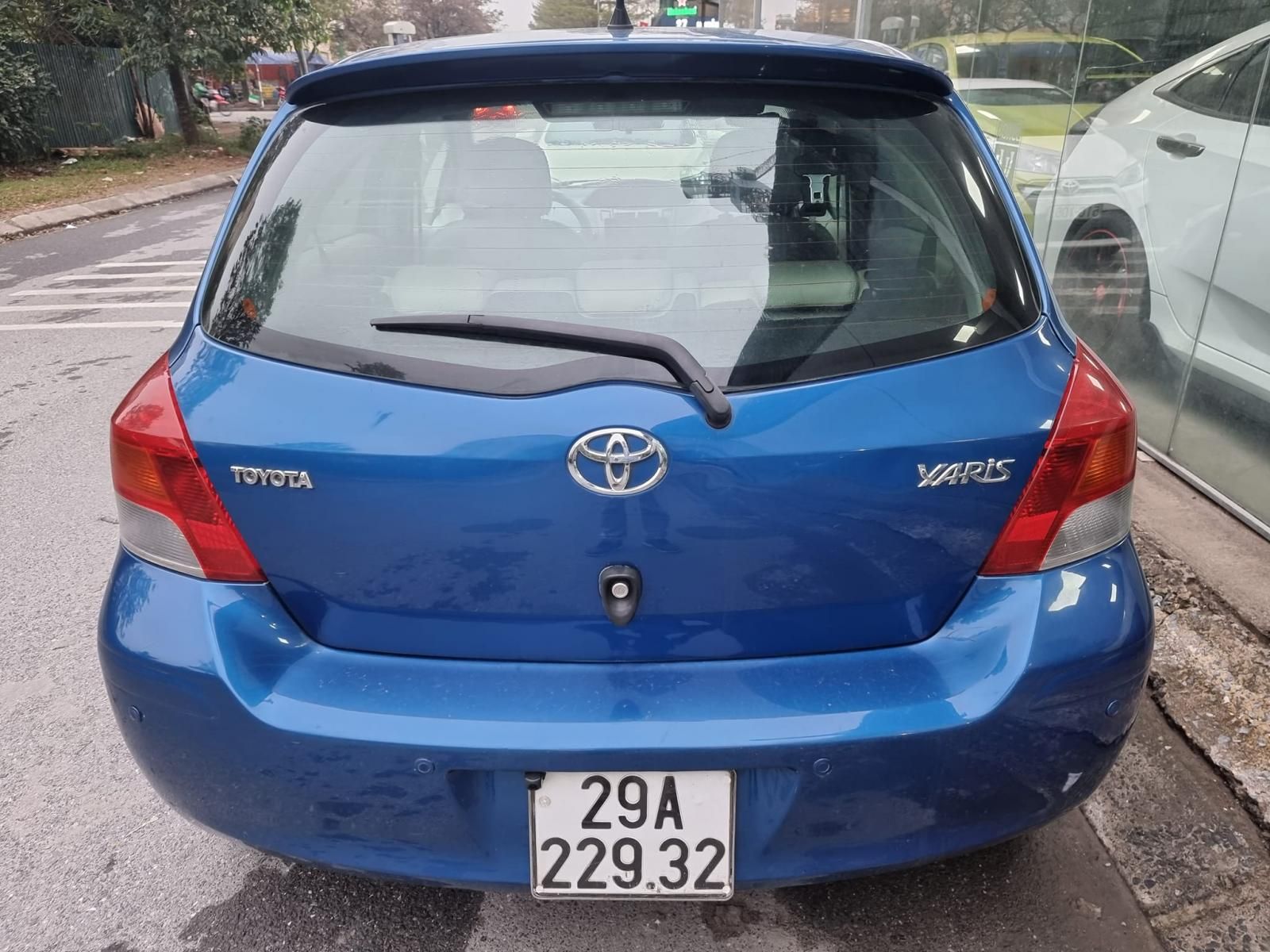 Toyota Yaris 2011 - Màu xanh lam, xe nhập, giá cực tốt