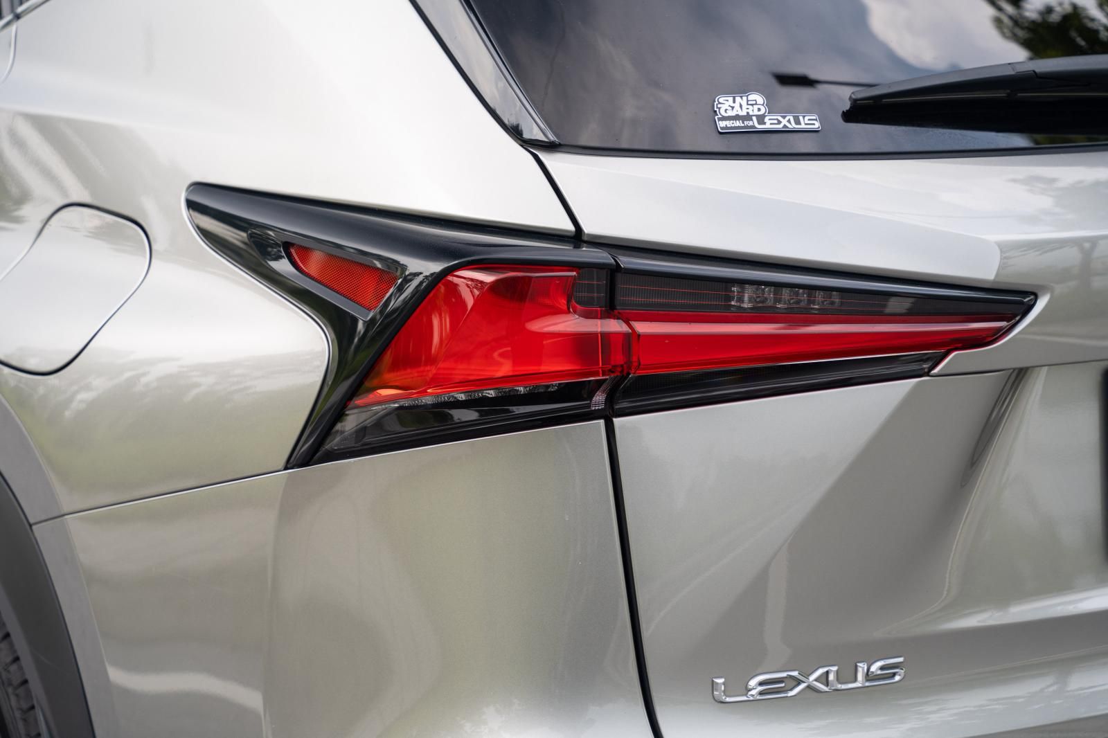 Lexus NX 300 2020 - Cần bán xe odo 1,9 vạn km