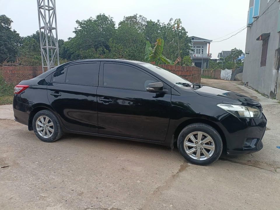 Toyota Vios 2016 - Màu đen, giá cạnh tranh