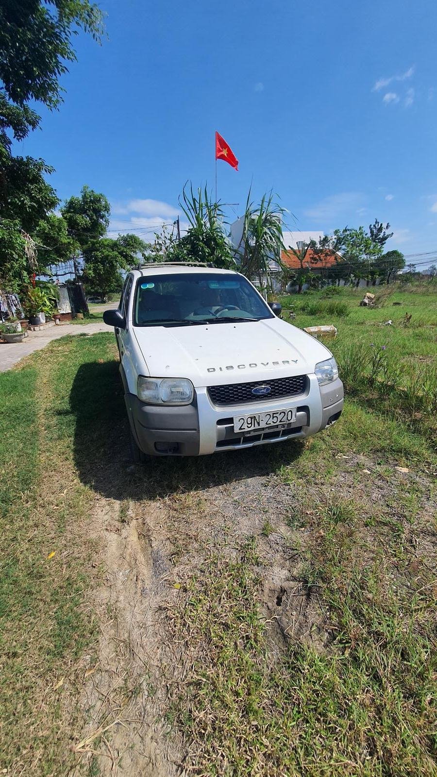 Ford Escape 2001 - Màu trắng, nhập khẩu