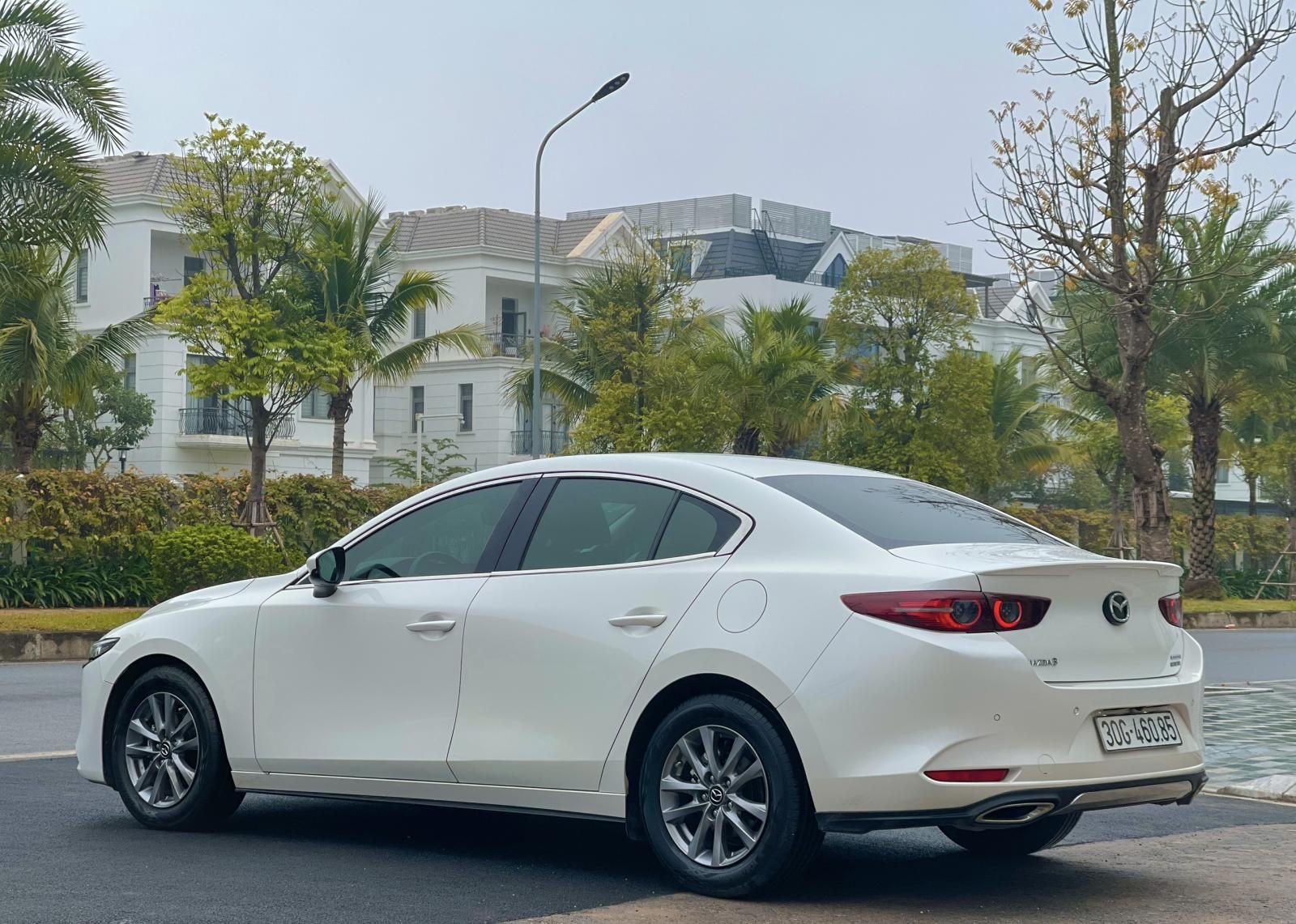 Mazda 3 2020 - Màu trắng, giá hữu nghị