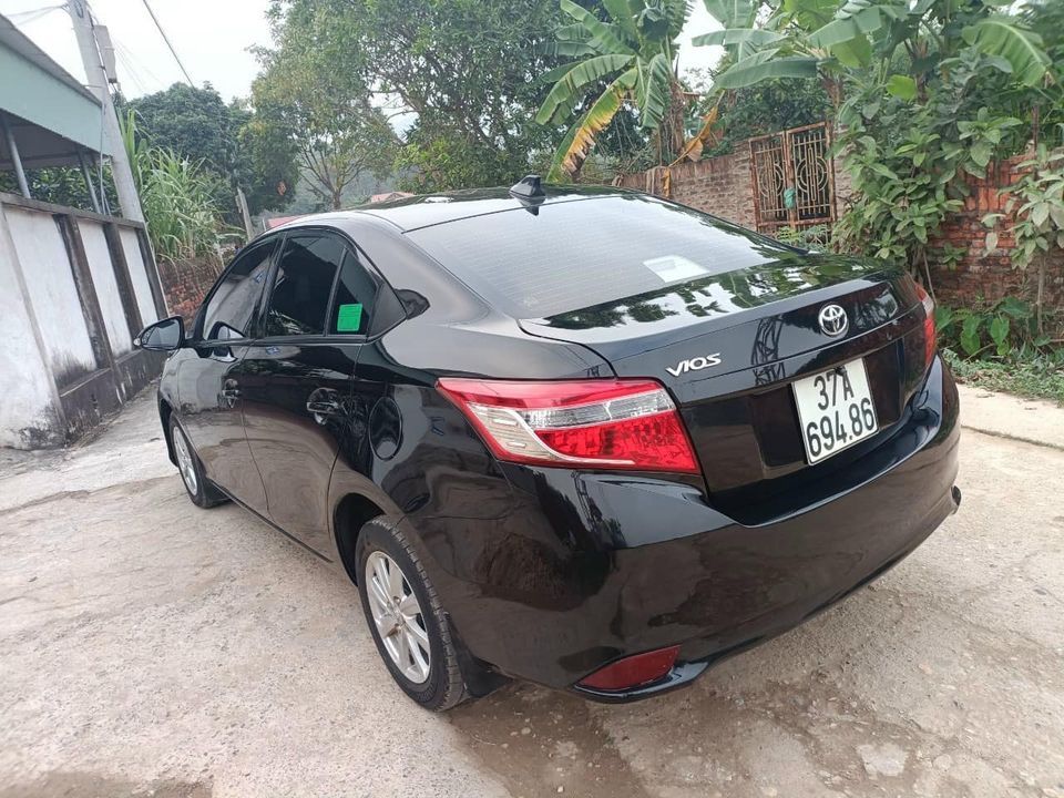 Toyota Vios 2016 - Màu đen, giá cạnh tranh