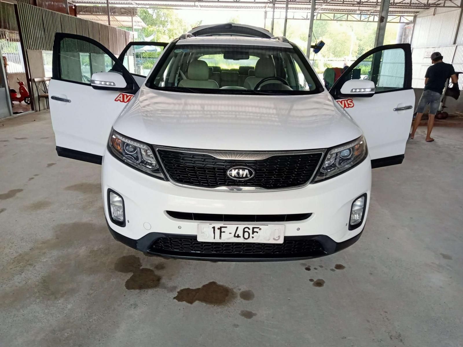 Kia Sorento 2017 - Màu trắng, giá cực tốt