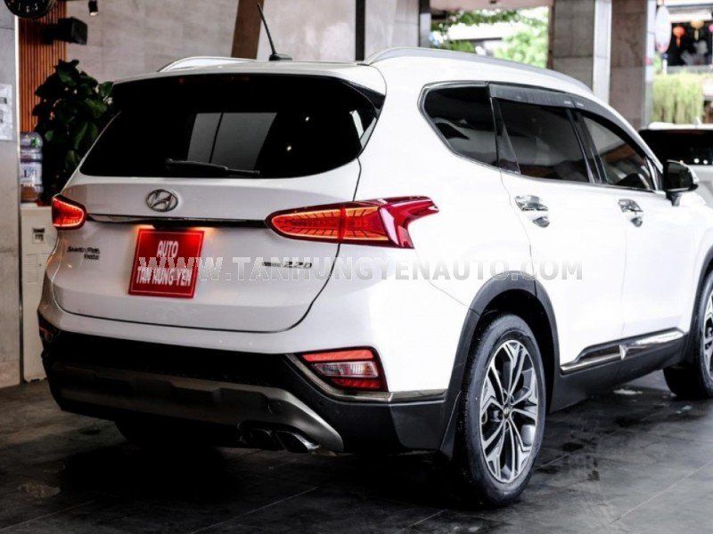 Hyundai Santa Fe 2019 - Màu trắng