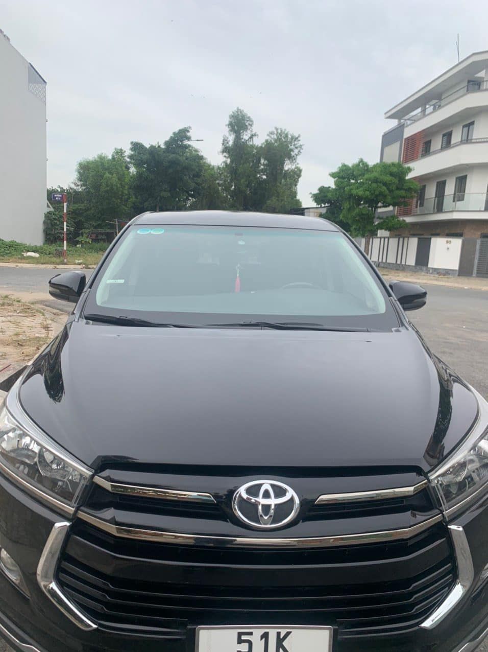 Toyota Innova 2018 - Màu đen, giá chỉ 645 triệu