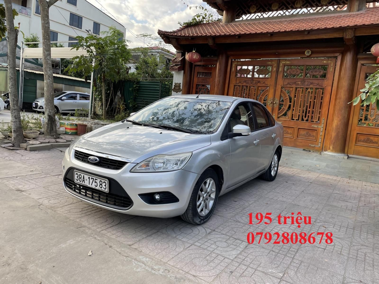 Ford Focus 2010 - Xe tư nhân từ đầu