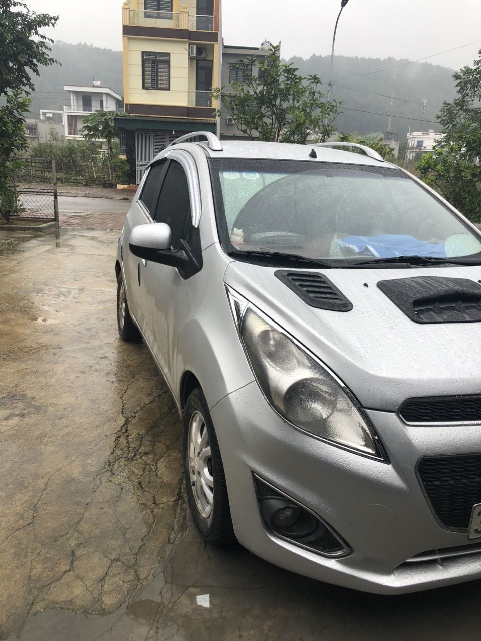 Chevrolet Spark 2013 - Xe màu bạc