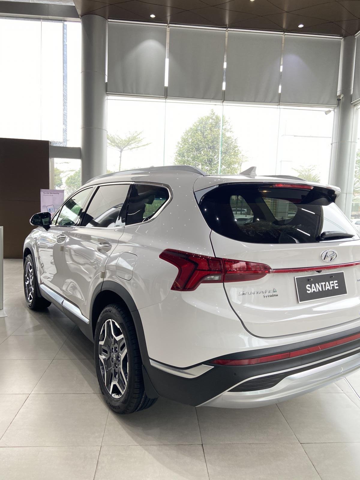 Hyundai Santa Fe 2022 - Hyundai Long Biên xả kho xe 2022 giá cực tốt